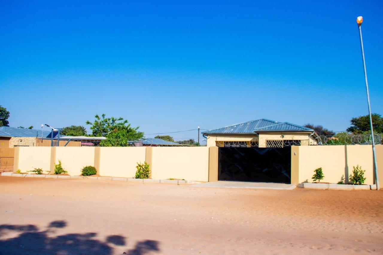 Home@Amalia'S Rundu Exterior photo